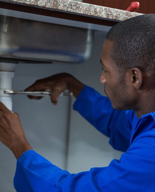 When to Call a Plumber: Warning Signs of Serious Pipe Damage